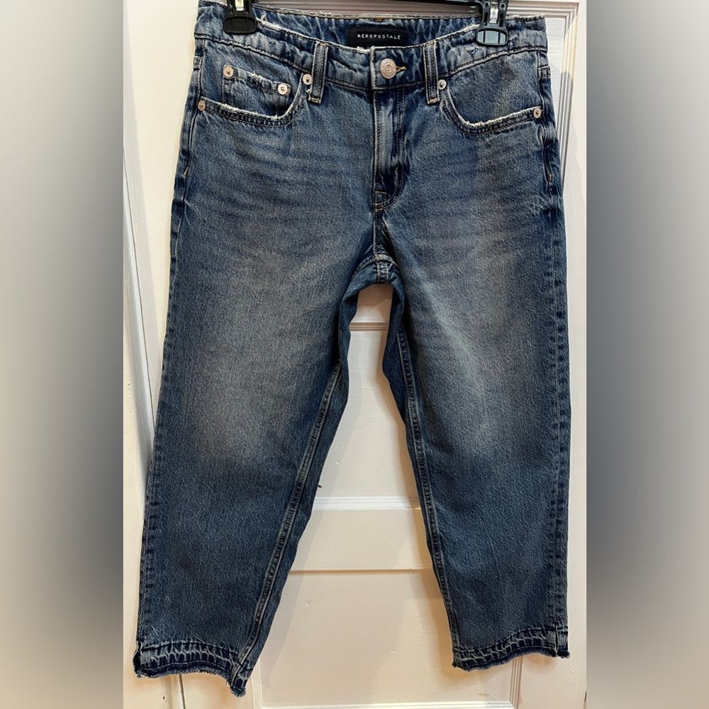 Aeropostale Low-Rise Baggy Crop Jean Size 2